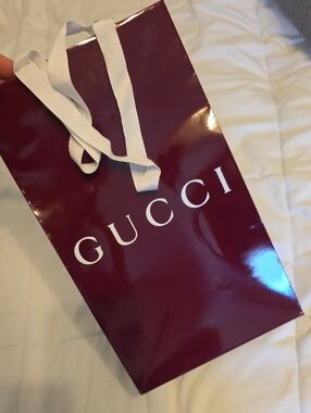 💚5/$20💚Gucci Deep Burgundy Glossy Shopping Bag with White Ribbon